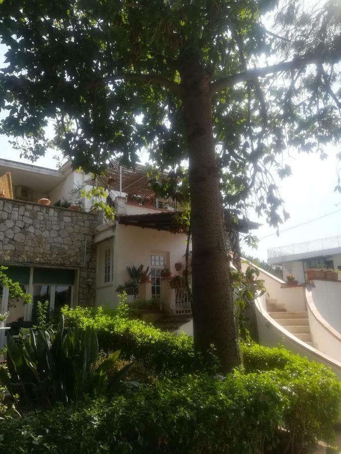 La Stanza Di Angi A Mondello Palermo Exterior foto