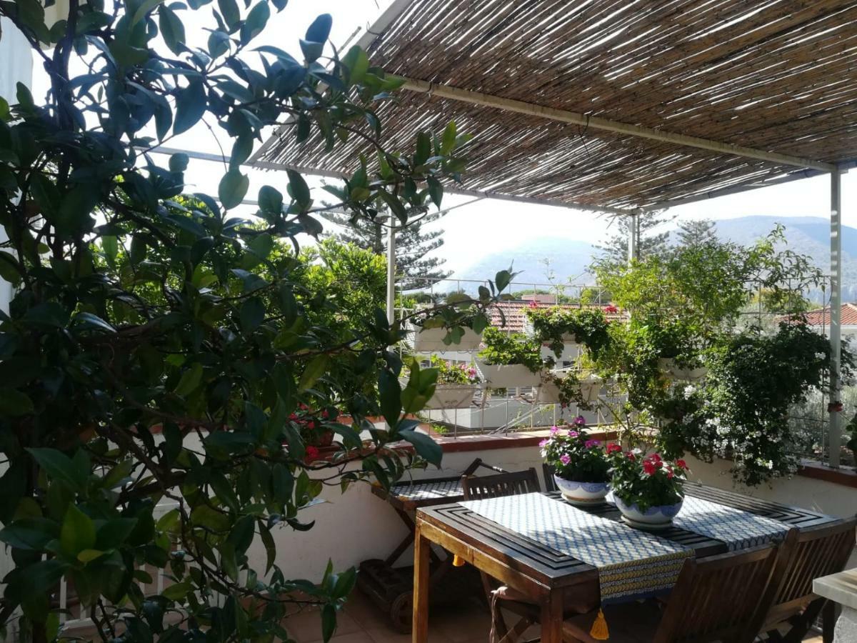 La Stanza Di Angi A Mondello Palermo Exterior foto